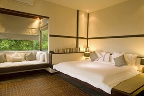 5 bedrooms, desk, iron/ironing board, free WiFi