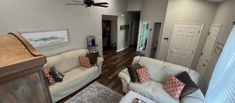 Beautiful Family home with access to Red Mill Pond