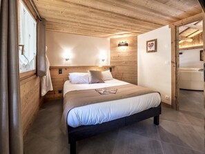 4 bedrooms, WiFi, bed sheets - Wifi, 20m from ski slopes, 2nd floor, view mountain, terrace, balcony, tv, ski locker, 138m² (Le Grand-Bornand)