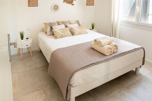 3 habitaciones, tabla de planchar con plancha y wifi gratis 