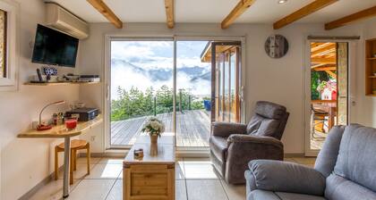 Chalet Lo Grané - Four Bedroom Chalet, Sleeps 8