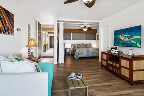 Iron/ironing board, free WiFi, bed sheets - Kona Mansions#301 Top Floor, Corner Unit w/Ocean views & AC (Kailua Kona)