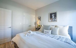 2 makuuhuonetta, vauvan matkasänky, Wi-Fi, vuodevaatteet