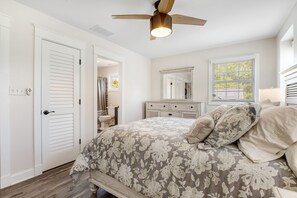6 Schlafzimmer, Internetzugang, Bettwäsche
