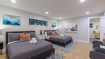 5 室のベッドルーム、アイロン / アイロン台、旅行用ベビーベッド、WiFi (無料)