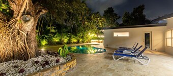 Super Fun Villa w/Xbox & Game Room, Heated Pool, Fire Pit!