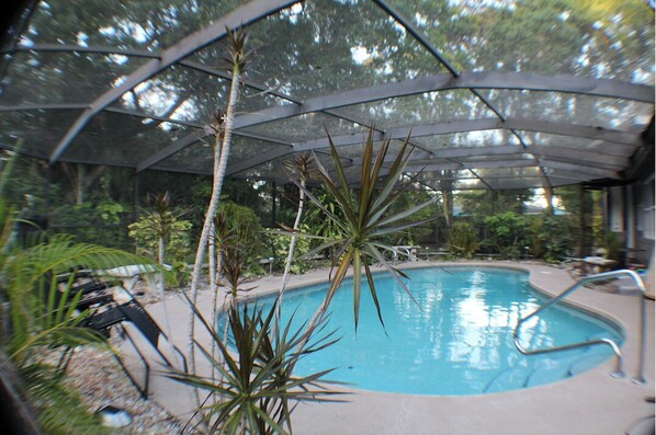 Outdoor pool, a heated pool