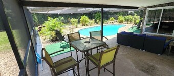 Secluded Florida Home House w Screen Room Heated Pool