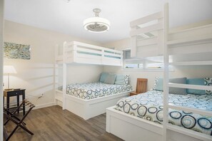 2 bedrooms, Internet - The Regal Beagle: 2  BR, 2  BA House in Crystal Beach, Sleeps 8 (Bolivar Peninsula)