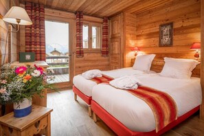 7 bedrooms, free WiFi, bed sheets