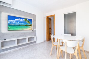 Dining - Carabelas 3-44 Levante Beach (Benidorm)