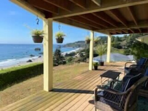 Relaxing Songs of the Sea