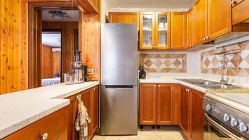 Refrigerador y utensilios de cocina