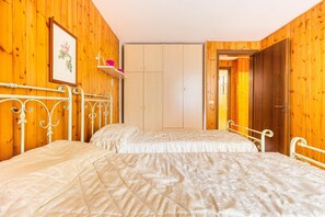 2 habitaciones, acceso a internet y ropa de cama 
