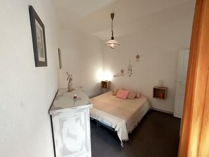 2 sovrum, strykjärn/strykbräda och gratis wi-fi