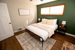 2 bedrooms, desk, iron/ironing board, travel crib