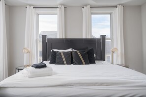 6 soveværelser, skrivebord, strygejern/strygebræt, weekendseng