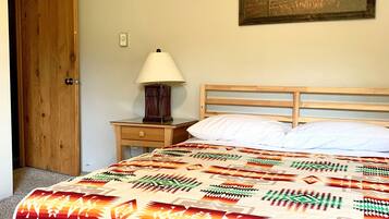 4 camere, ferro/asse da stiro, Wi-Fi gratuito, lenzuola