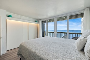 2 bedrooms, iron/ironing board, travel crib, free WiFi