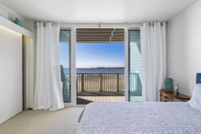 Walkable * 20% Weekly Disount * 30% Monthly Discount * Gulf Front * Townhouse