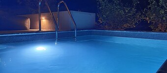 Loft bedroom villa with pool