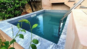Outdoor pool - Loft bedroom villa with pool (Ithaki)