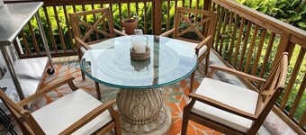 Historic Bungalow 3 bed, 3 bath near Whitman College and downtown Walla Walla. 