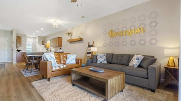 Condo, Multiple Beds, Patio, Golf View (The Branson Experience) | Living area | 42-inch flat-screen TV with digital channels