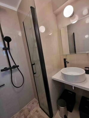 シャワー