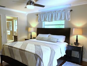 2 bedrooms, desk, iron/ironing board, free WiFi