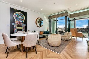 TV - The Penthouse - Sebel (Auckland)