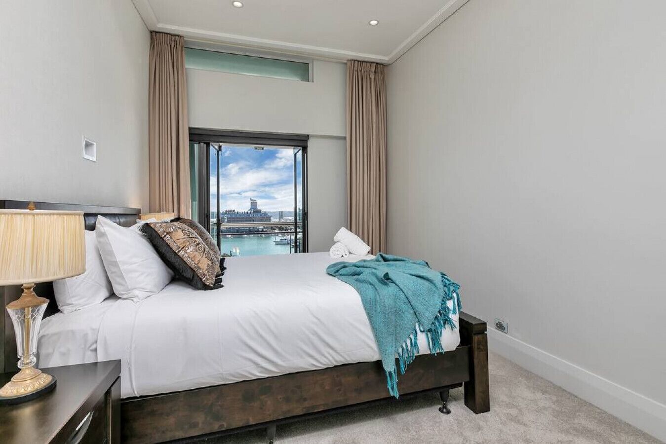 1 makuuhuone, työpöytä, silitysrauta/-lauta, ilmainen Wi-Fi