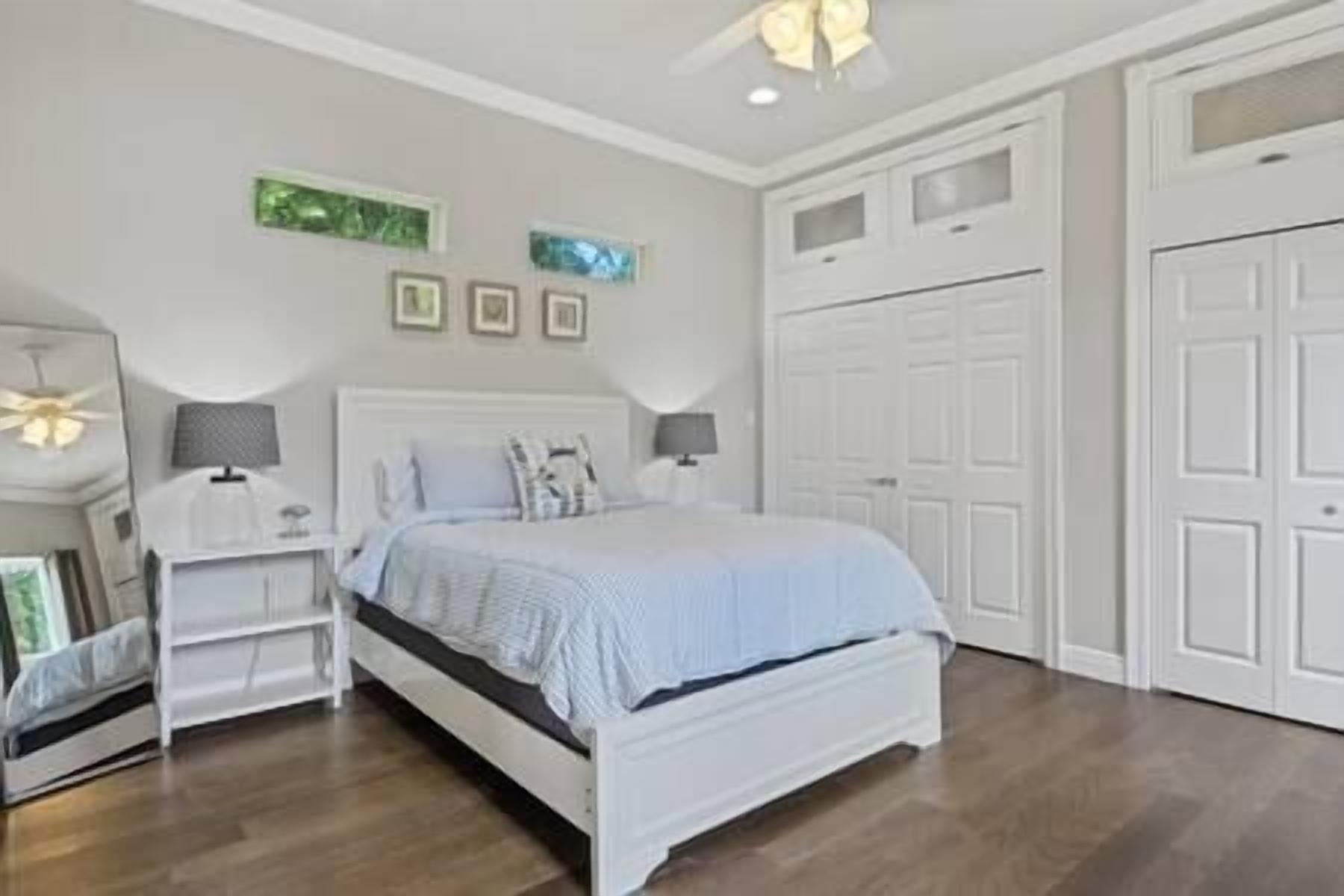 2 多间卧室、熨斗/熨衣板、WiFi、床单