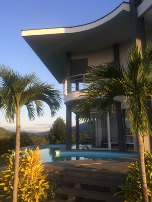 Alberca al aire libre 