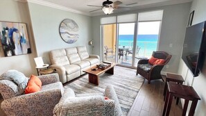 Smart TV, DVD player