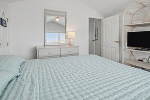 4 bedrooms, iron/ironing board, free WiFi