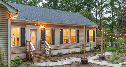 Spacious 6 Br • Hot Tub • Pool Table • Off 151