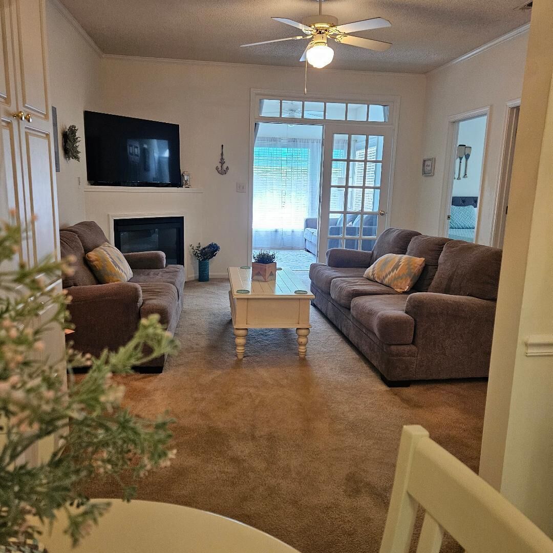 Quiet, Gated Community filled with Amenities and close to the Beach!