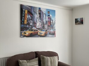 Interior - Modern, Comfortable Home minutes from Heathrow (Hayes)