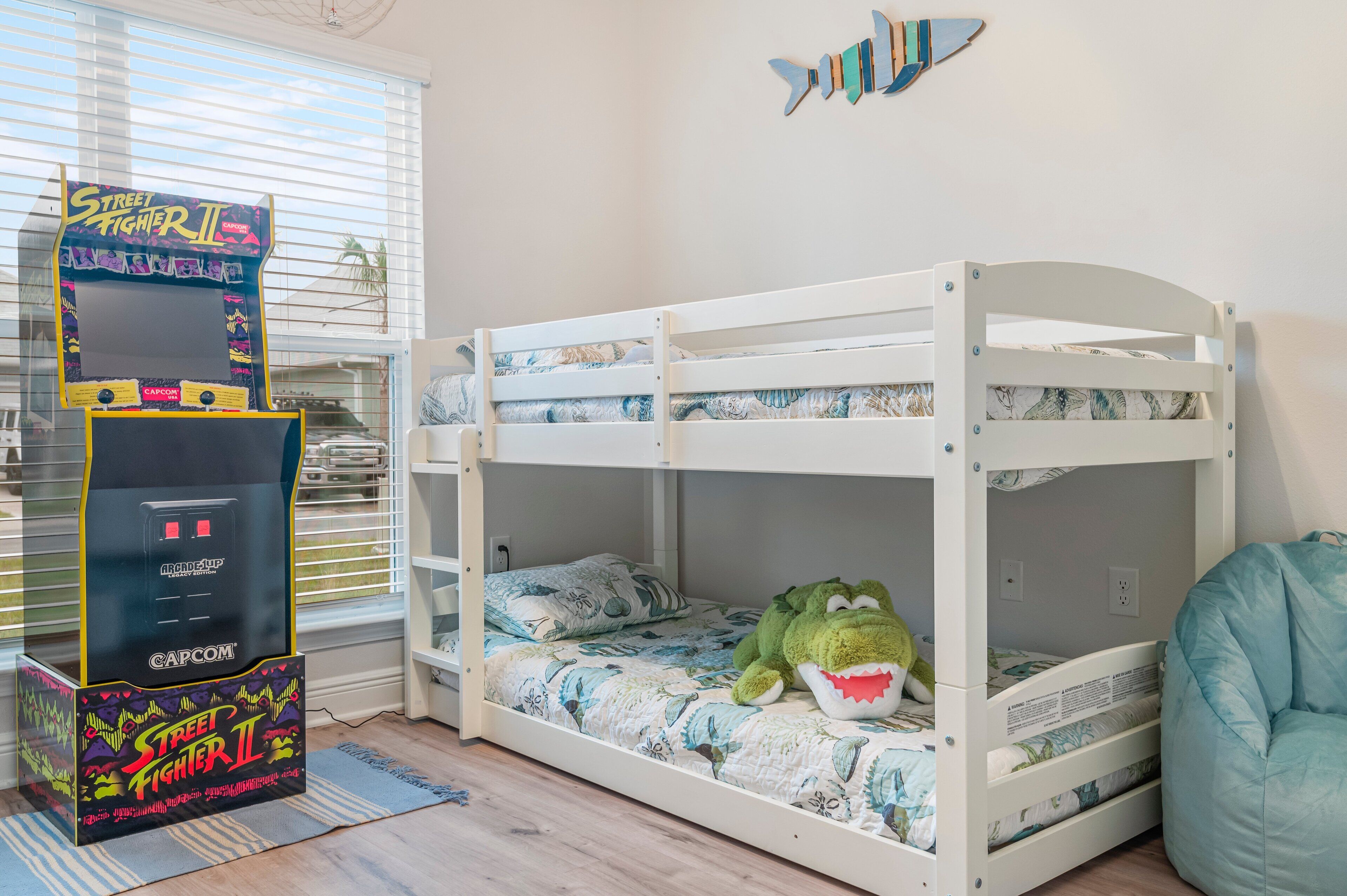 4 Schlafzimmer, Schreibtisch, Bügeleisen/Bügelbrett, Reisekinderbett