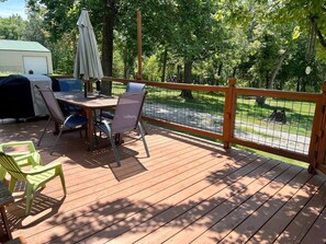 Outdoor dining - Lake House Getaway, 1 hour from KC! (LaCygne)