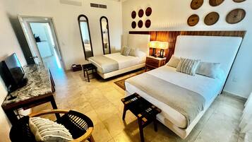 3 chambres, bureau, fer et planche à repasser, lit parapluie