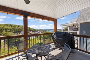 Outdoor dining - Indoor/Outdoor Pool,Hot Tub, Firepit,Game Room, Pickleball, Pool Table,Lakeview (Branson)