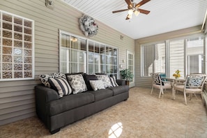 Condo, Multiple Beds, Kitchen, Golf View (Legacy Walk-In) | Living area | 42-inch flat-screen TV with digital channels