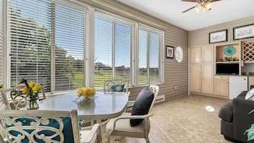 Condo, Multiple Beds, Kitchen, Golf View (Legacy Walk-In) | Dining