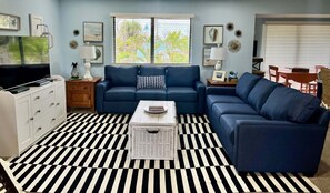 Living area - Blind Pass Condos at Bowman's Beach D203 on beautiful Sanibel Island (Sanibel)