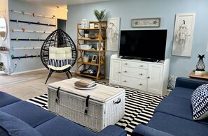 Living area - Blind Pass Condos at Bowman's Beach D203 on beautiful Sanibel Island (Sanibel)