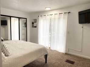 3 Schlafzimmer, Schreibtisch, Bügeleisen/Bügelbrett, kostenloses WLAN