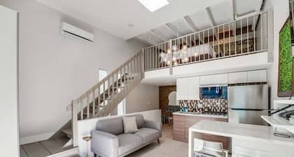 2 Modern Units in Heart of Little Italy!