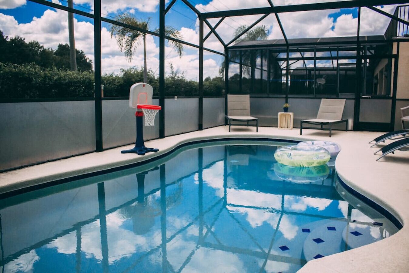 Private home with pool near Disney World!